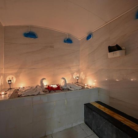 Al Mansour Suites Hotel Doha Buitenkant foto