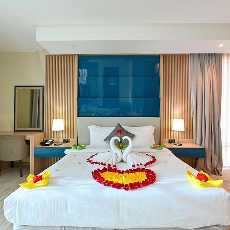 Al Mansour Suites Hotel Doha Buitenkant foto