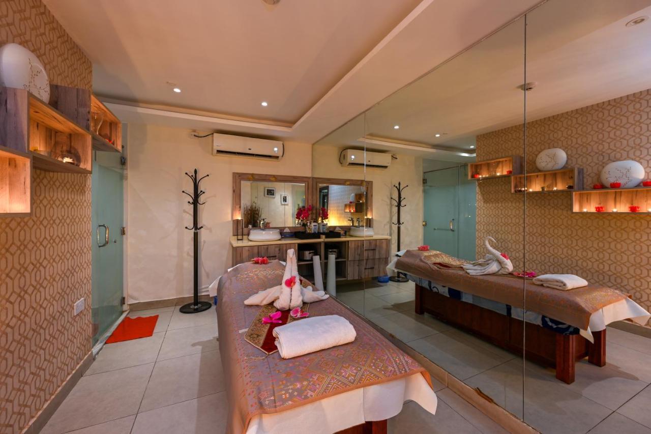 Al Mansour Suites Hotel Doha Buitenkant foto