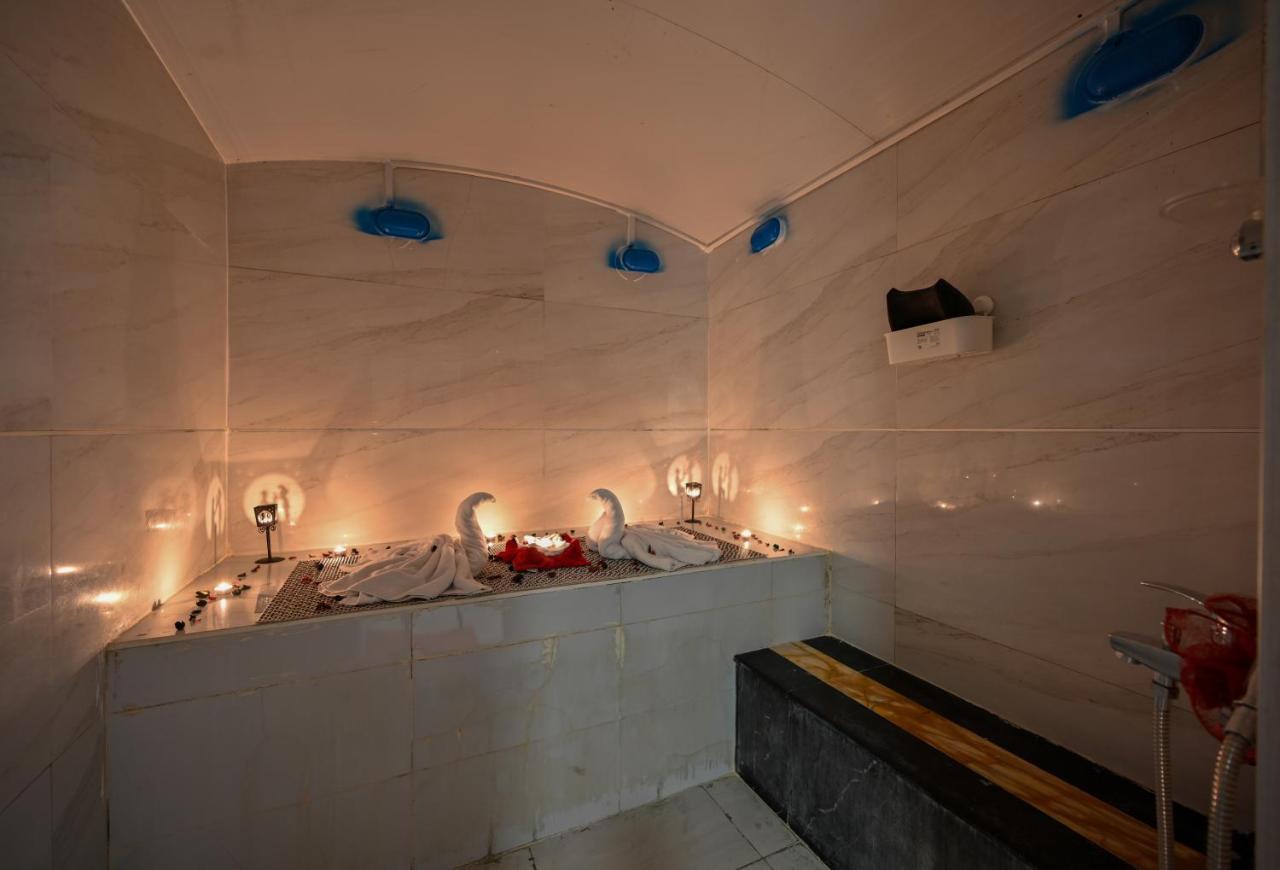Al Mansour Suites Hotel Doha Buitenkant foto