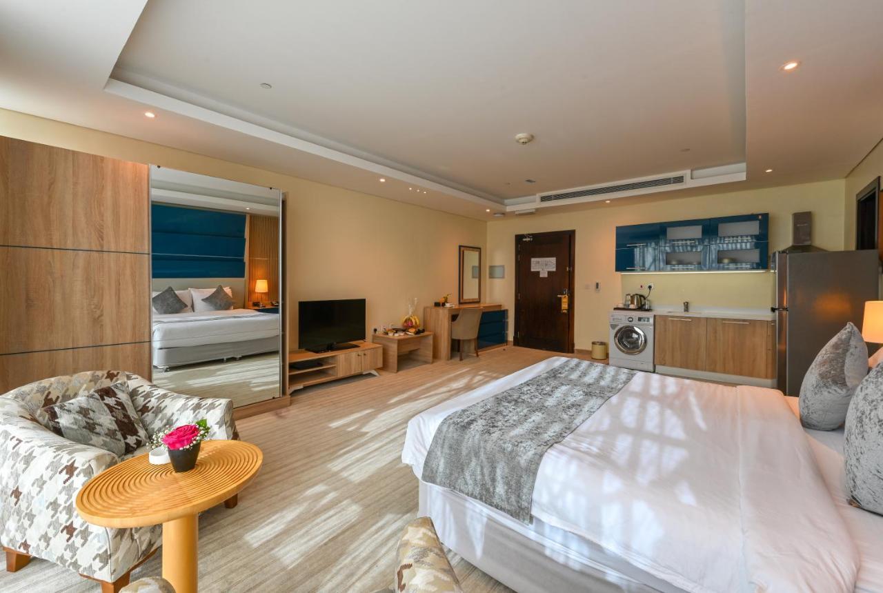 Al Mansour Suites Hotel Doha Buitenkant foto