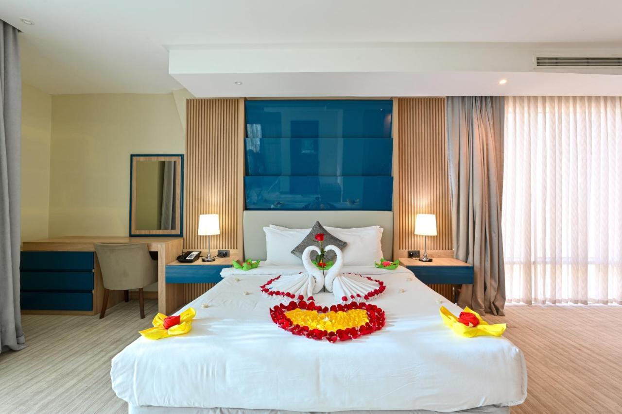 Al Mansour Suites Hotel Doha Buitenkant foto