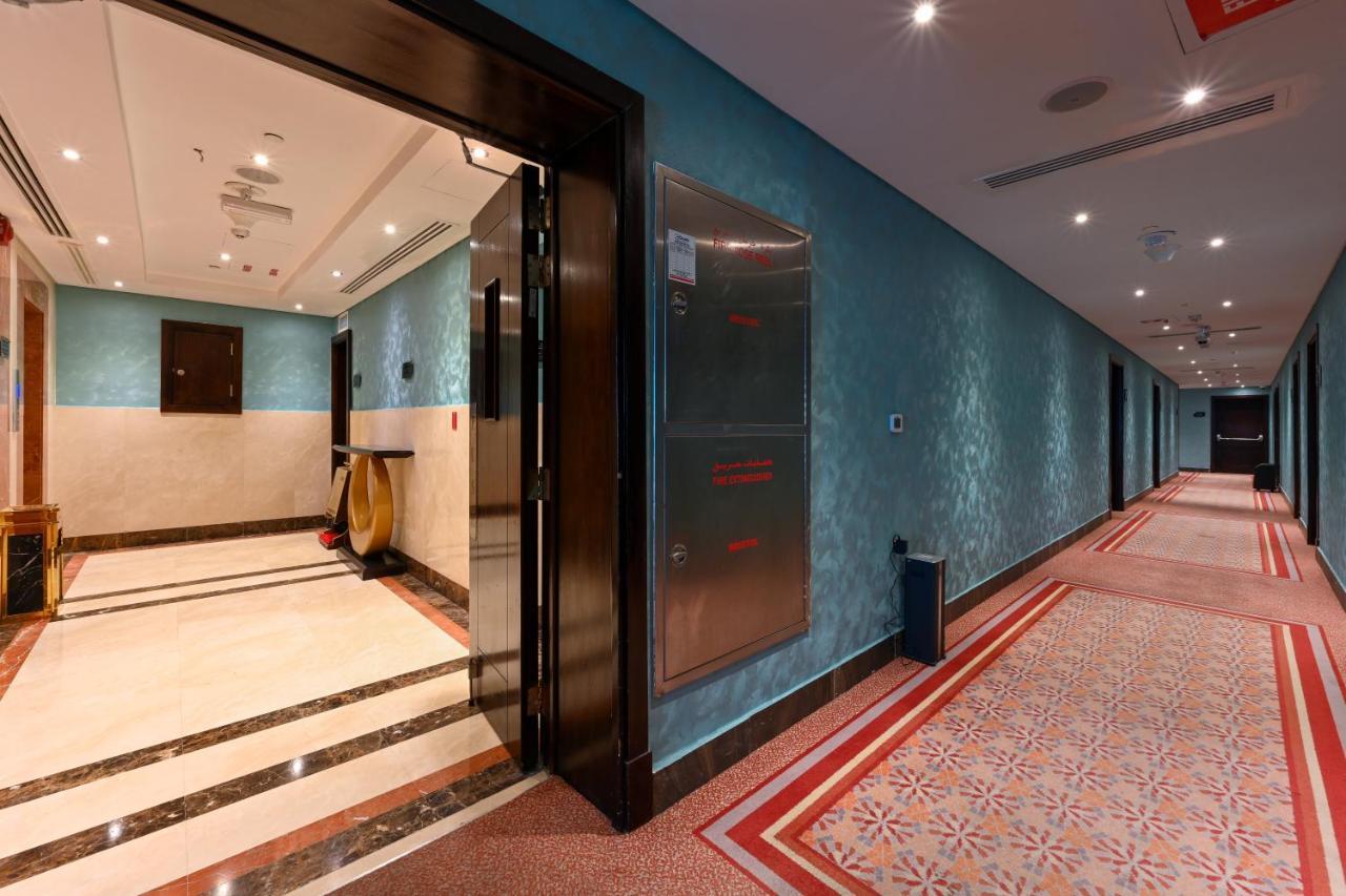 Al Mansour Suites Hotel Doha Buitenkant foto