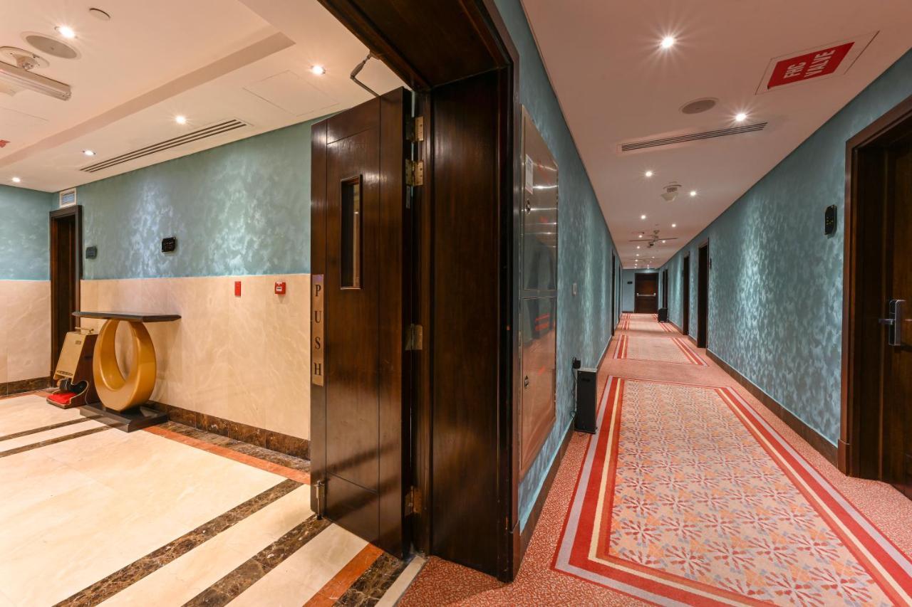 Al Mansour Suites Hotel Doha Buitenkant foto