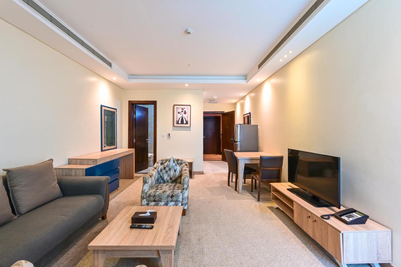 Al Mansour Suites Hotel Doha Buitenkant foto